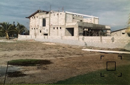 Complejo departamental en Puerto Cancún